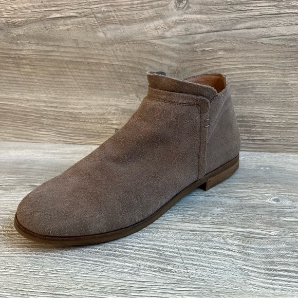 Steve Madden Fannia brown leather slip on ankle boot with inside zipper size 9.5 - Picture 1 of 13